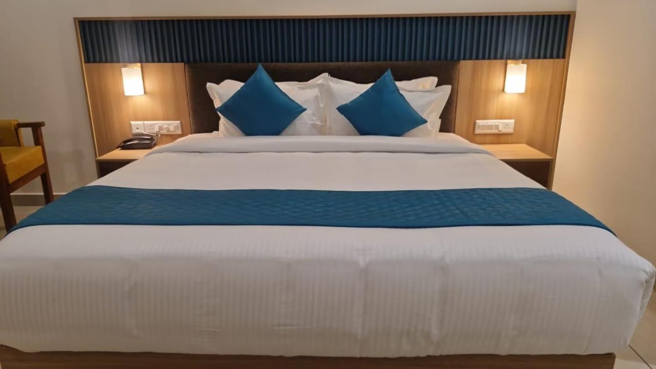 Viraj Retreat Hotel Mundrothuruth Kültér fotó