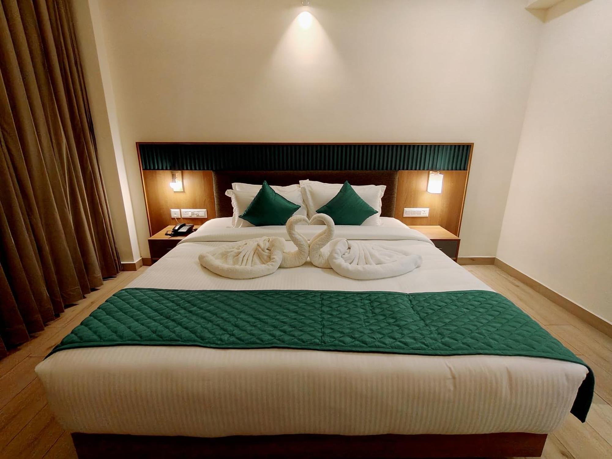 Viraj Retreat Hotel Mundrothuruth Kültér fotó