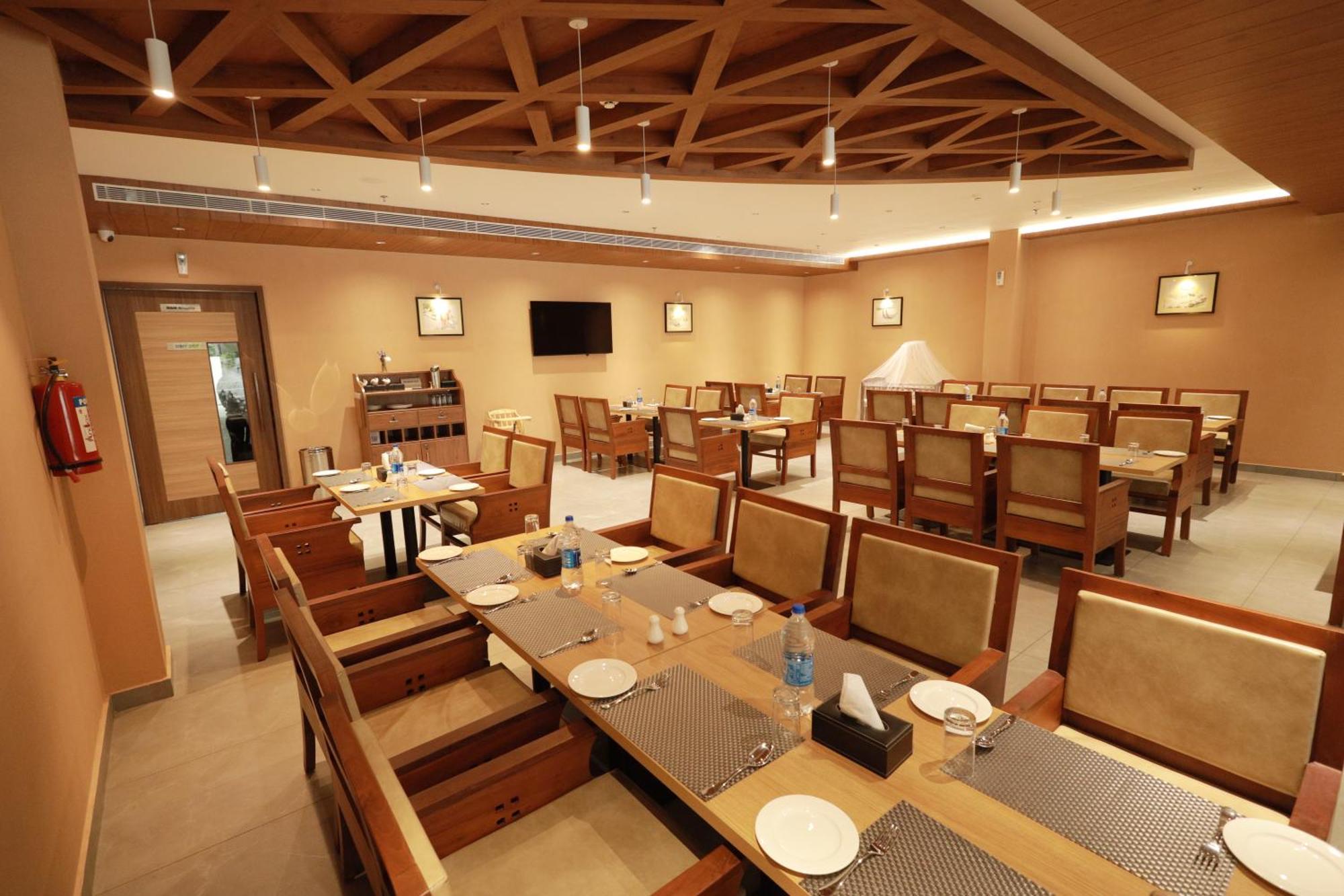 Viraj Retreat Hotel Mundrothuruth Kültér fotó