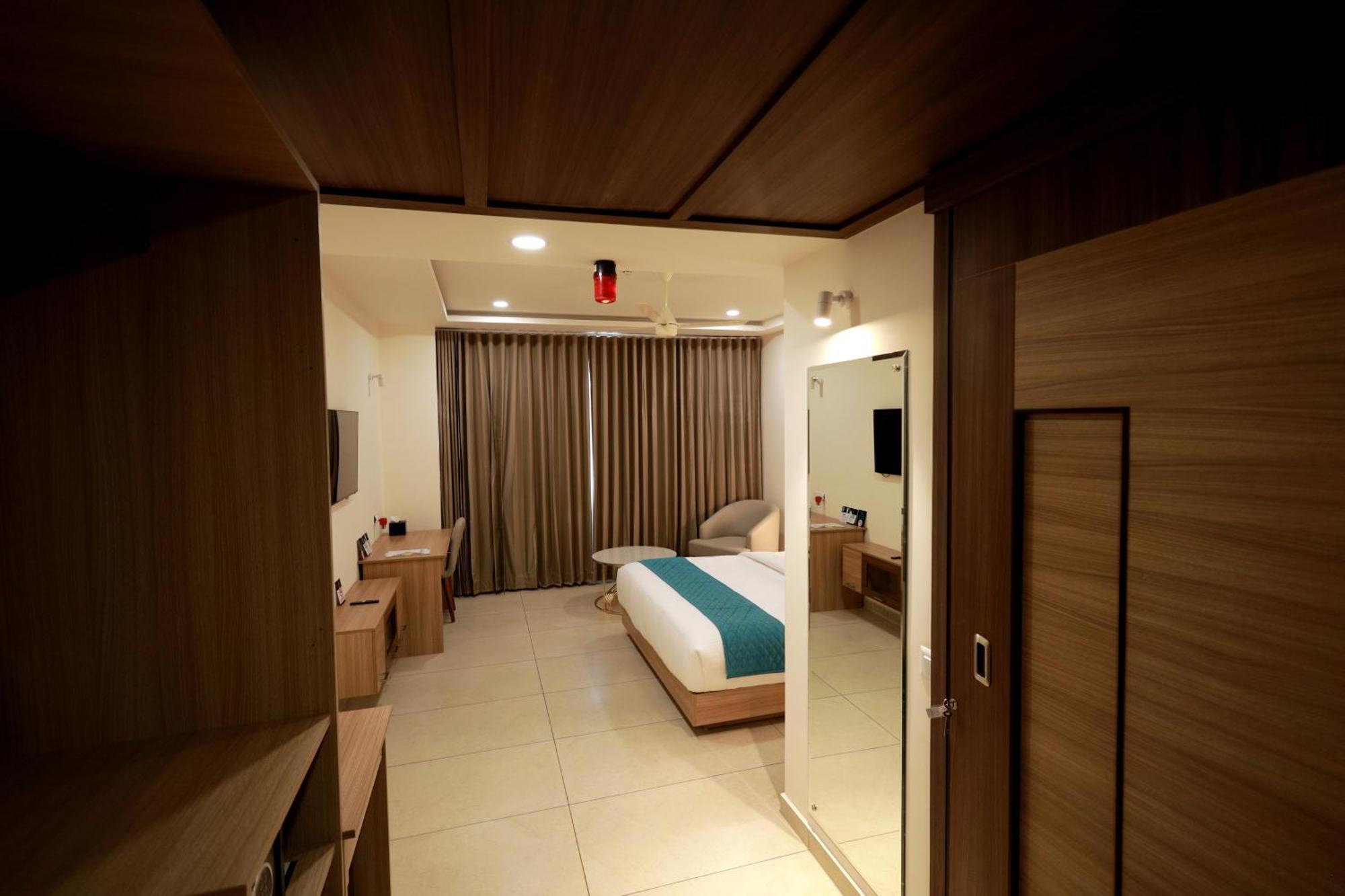Viraj Retreat Hotel Mundrothuruth Kültér fotó