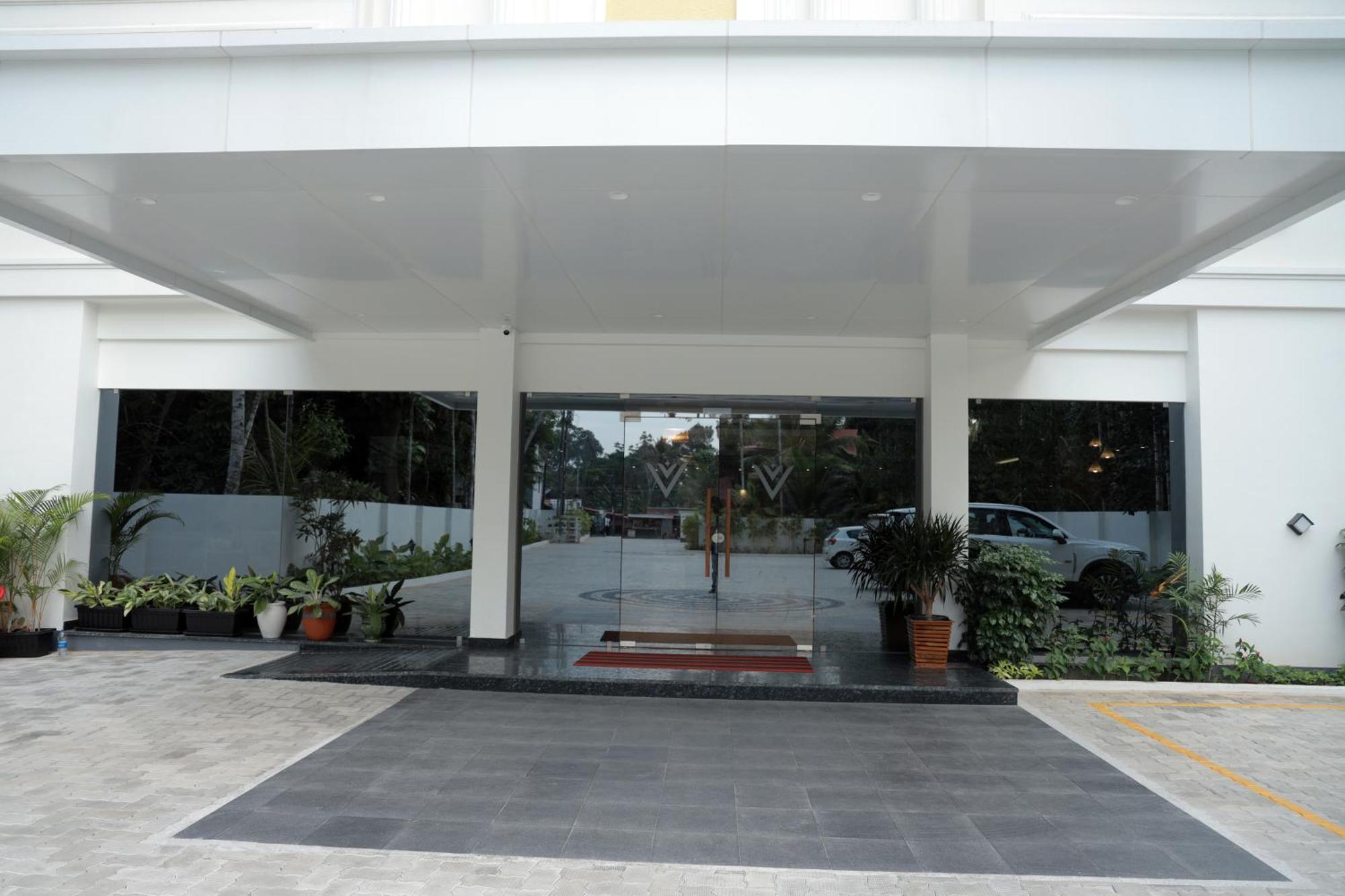 Viraj Retreat Hotel Mundrothuruth Kültér fotó